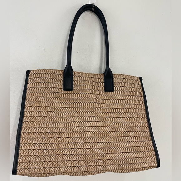 WALTER BAKER Delaney Tote Black | Tan Raffia Woven Bag w/ Magnetic Closure NWT - Picture 5 of 7